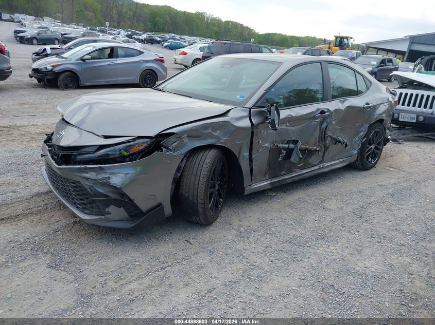 Фото 2 - TOYOTA CAMRY
