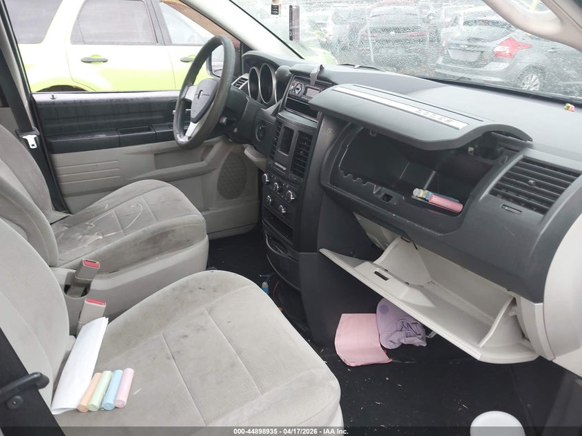 2008 DODGE GRAND CARAVAN auction photo 5