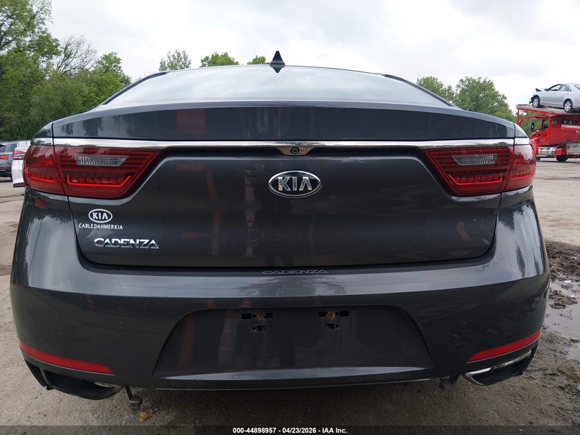 2018 Kia Cadenza Premium VIN: KNALB4J18J5105067 Lot: 44898957