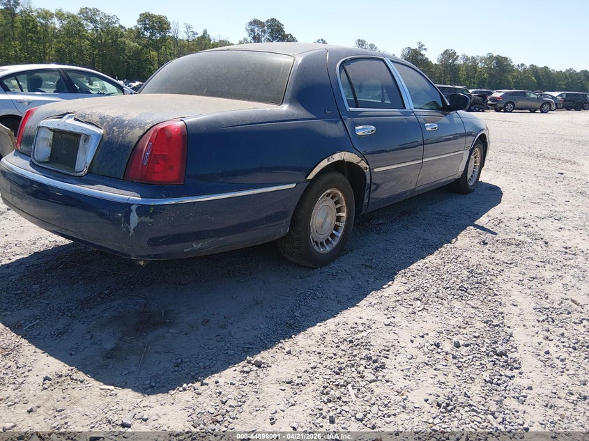 2002 Lincoln Town Car Executive