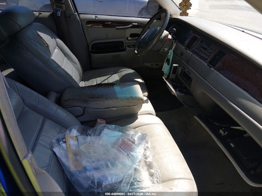 2002 Lincoln Town Car Executive
