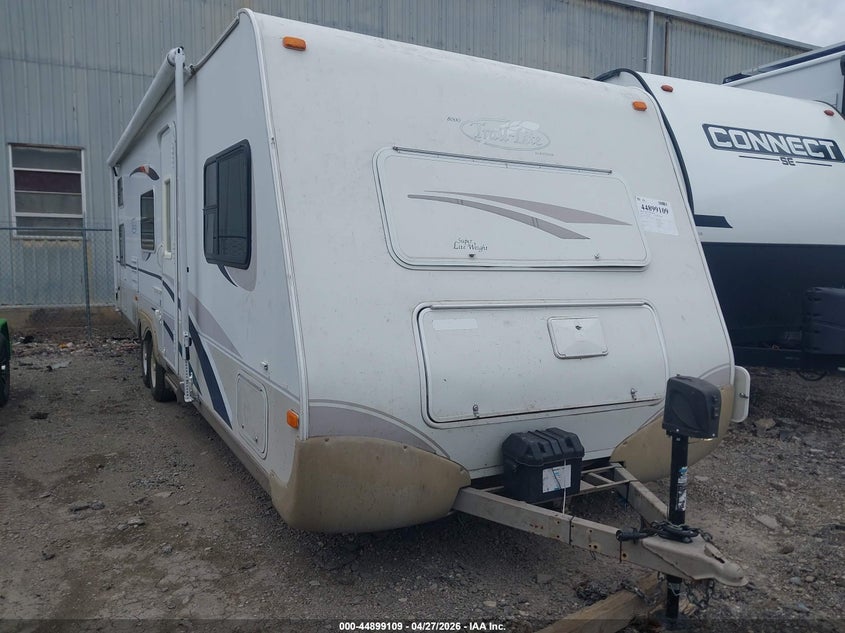 2004 Trail Lite R-VISION 8304S