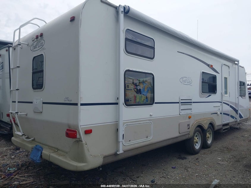 2004 TRAIL LITE R-VISION 8304S auction photo 4