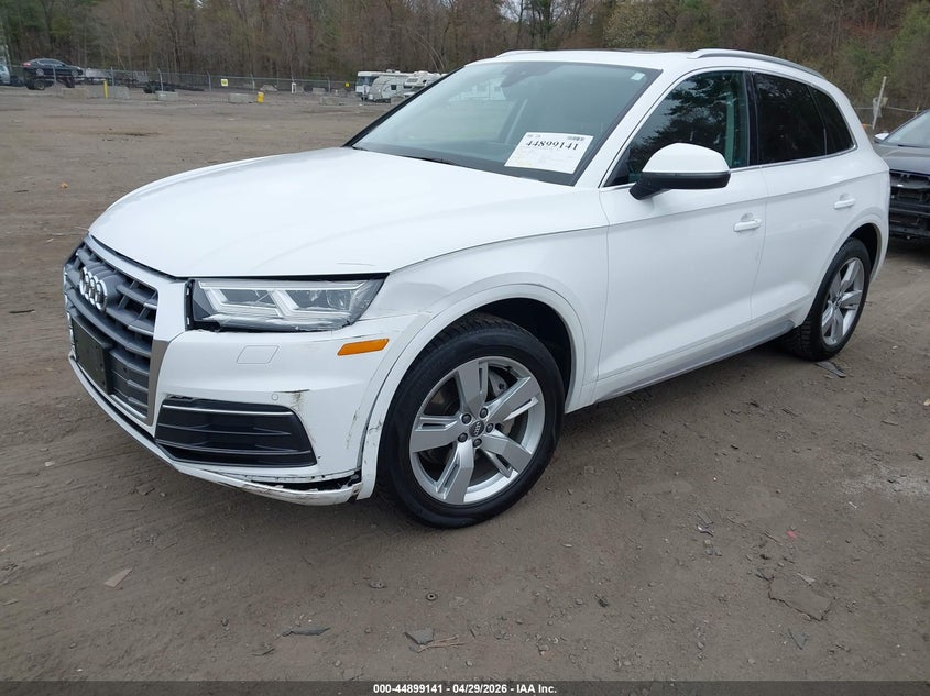 2018 AUDI Q5 2.0T PREMIUM/2.0T TECH PREMIUM — Photo 2
