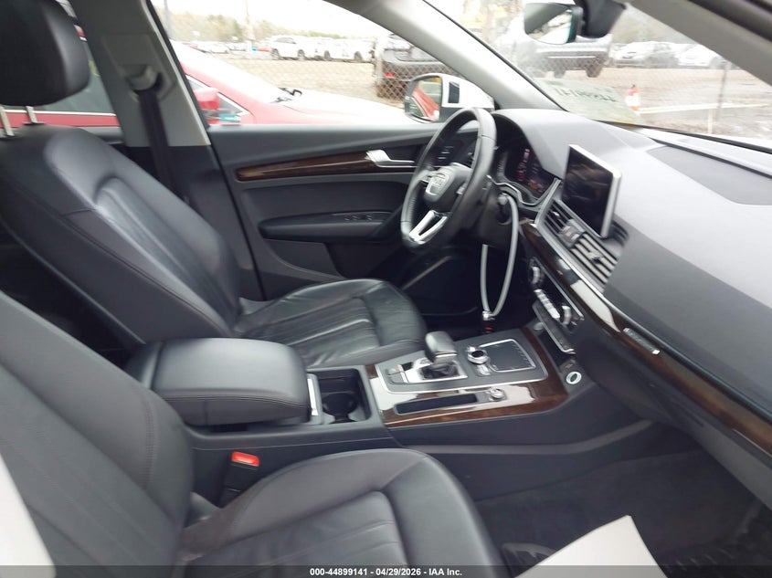 2018 AUDI Q5 2.0T PREMIUM/2.0T TECH PREMIUM — Photo 5