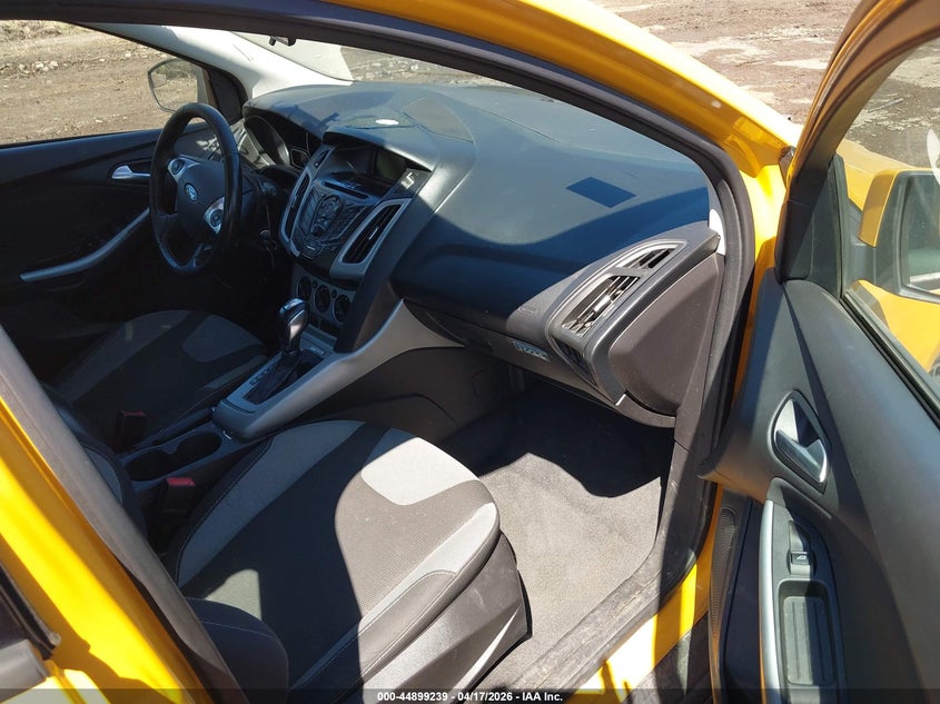 2012 Ford Focus 2.0 Se Yellow Lot 111044899239 Vin 1FAHP3K28CL152325
