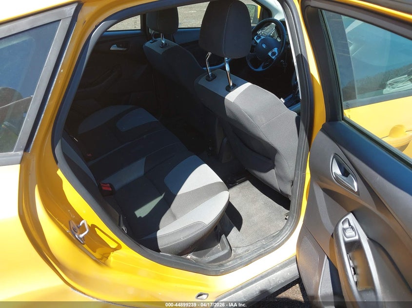 2012 Ford Focus 2.0 Se Yellow Lot 111044899239 Vin 1FAHP3K28CL152325