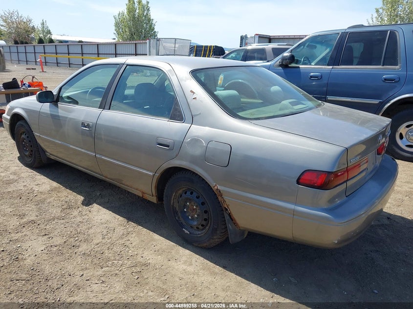 1999 Toyota Camry Le