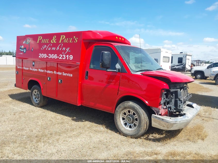 2015 CHEVROLET EXPRESS CUTAWAY auction photo 1