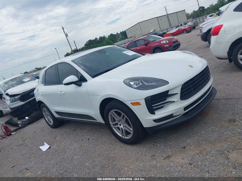 2019 PORSCHE MACAN