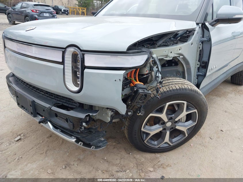 2023 Rivian R1T Adventure/Adventure Dual Motor Large Pack/Adventure Dual Motor Max Pack VIN: 7FCTGBAA3PN026661 Lot: 44899350