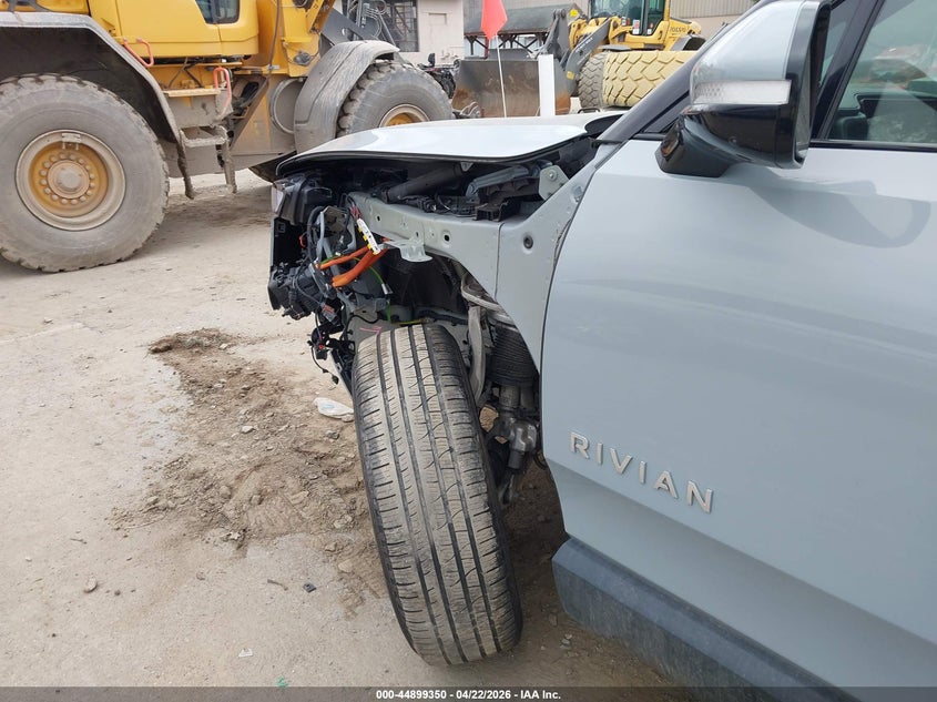 2023 Rivian R1T Adventure/Adventure Dual Motor Large Pack/Adventure Dual Motor Max Pack VIN: 7FCTGBAA3PN026661 Lot: 44899350