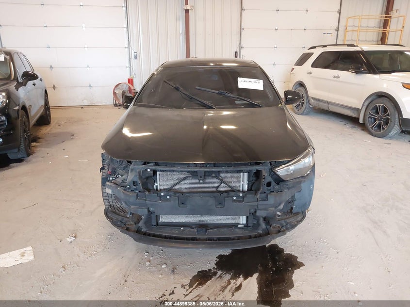 2018 Buick Regal Sportback Preferred VIN: W04GL6SX8J1123909 Lot: 44899385