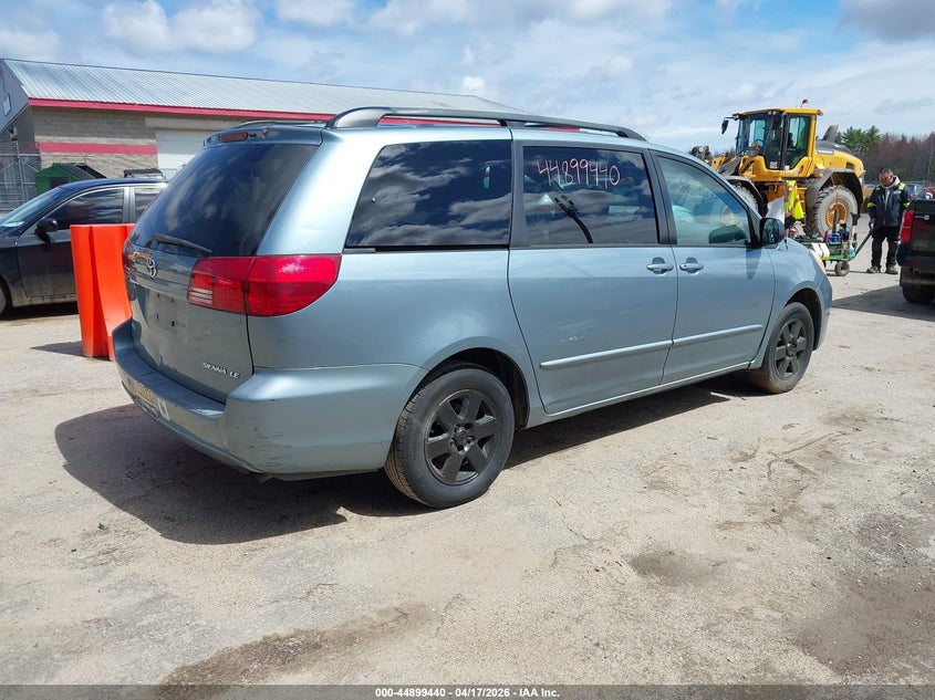 2005 Toyota Sienna Le