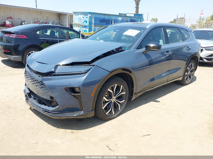 2025 TOYOTA CROWN SIGNIA auction photo 2
