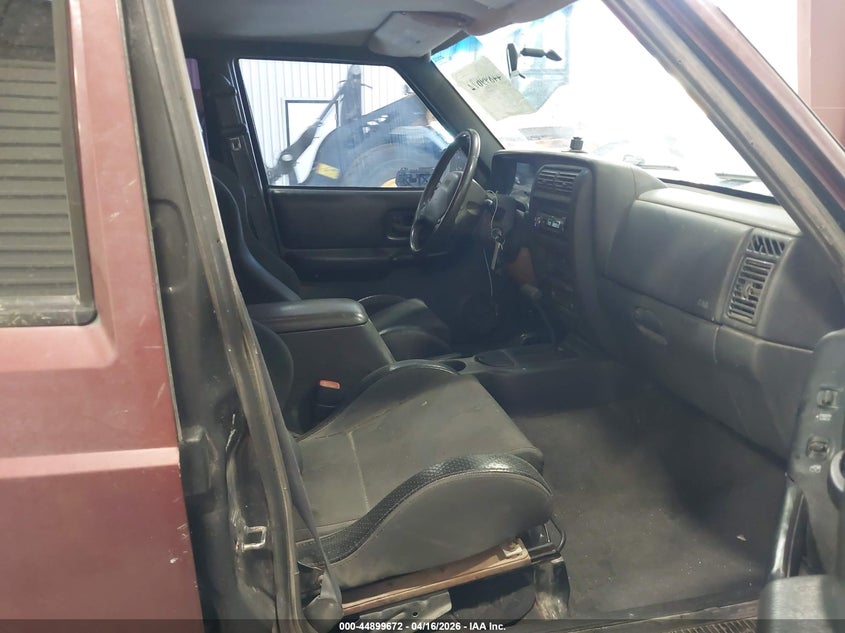 2001 Jeep Cherokee Sport