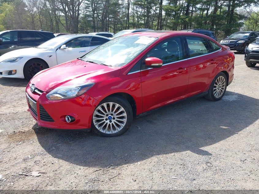 2012 Ford Focus 2.0 Titanium red Lot 111044899691 Vin 1FAHP3J27CL229946