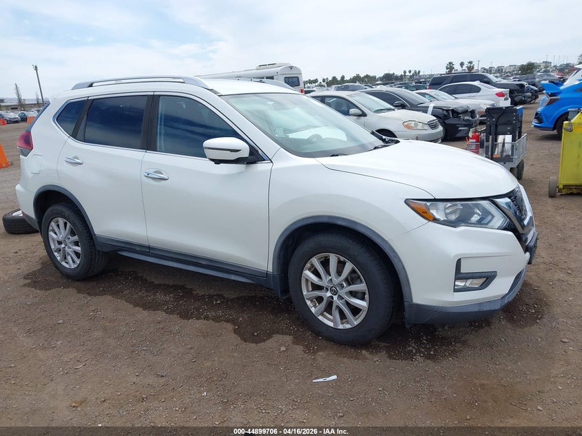 2018 Nissan Rogue Sv