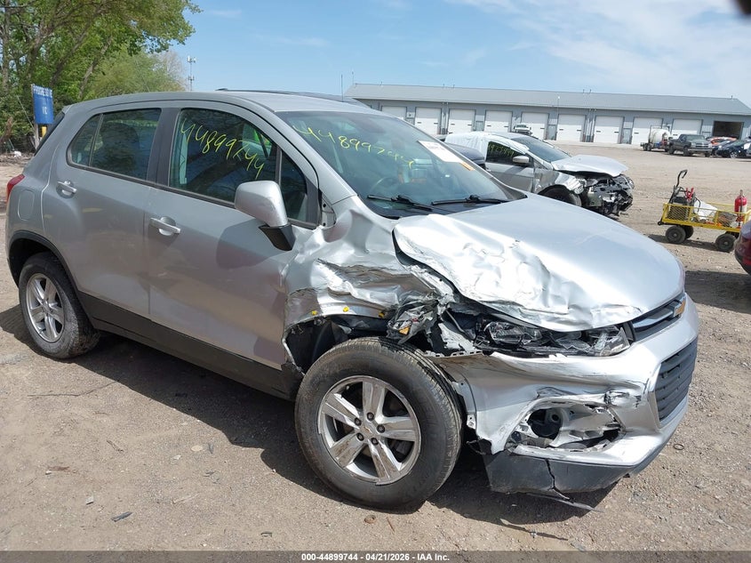 Vin: kl7cjnsb1jb596096, lot: 45397108, chevrolet trax ls 2018 img_1