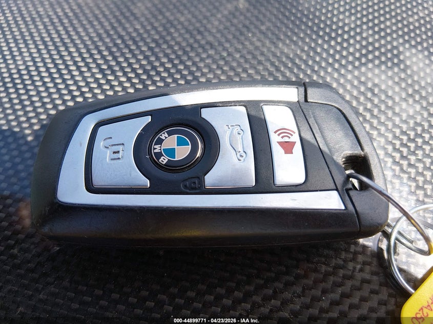 2015 BMW M4 VIN: WBS3R9C52FK330968 Lot: 44899771
