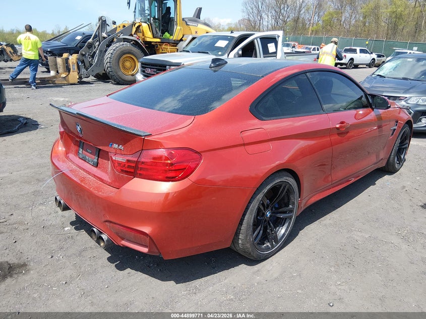 Vin: wbs3r9c52fk330968, lot: 45397135, bmw m4 20154