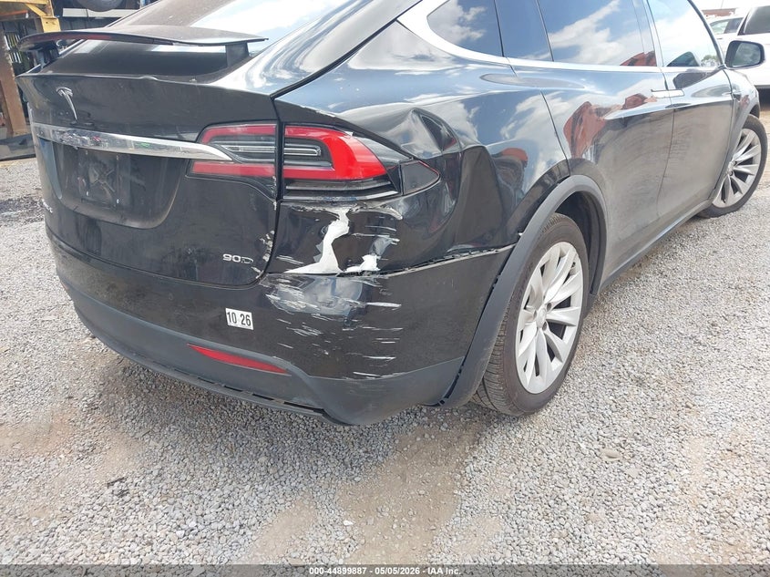 2017 TESLA MODEL X auction photo 6