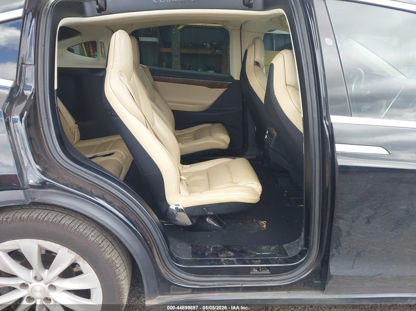 2017 TESLA MODEL X auction photo 8