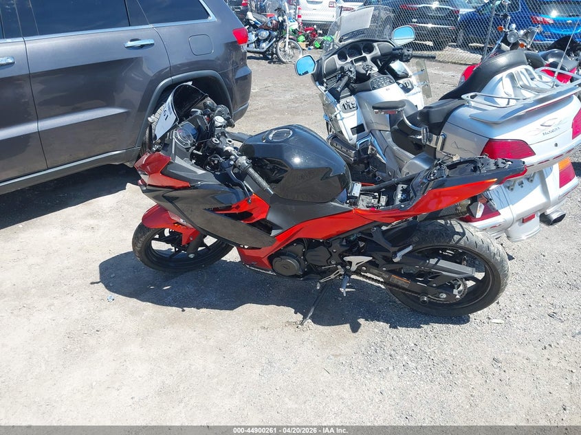 2022 Kawasaki Ex400 VIN: JKAEXKH1XNDAG3920 Lot: 44900261