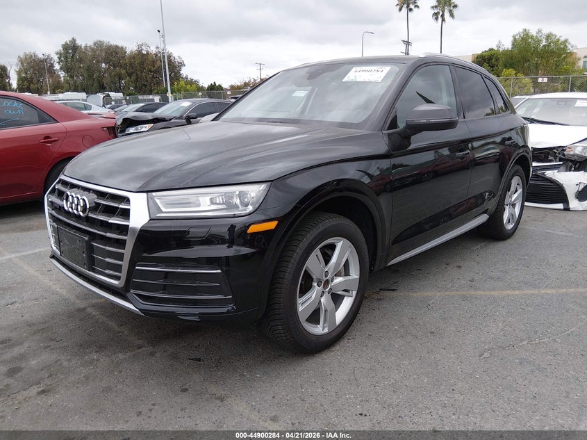 Vin: wa1anafy6j2001033, lot: 45397648, audi q5 2.0t premium/2.0t tech premium 20182
