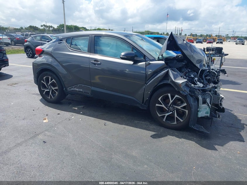 2018 TOYOTA C-HR XLE