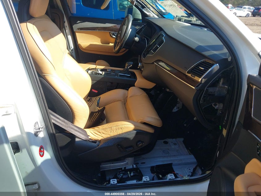 2016 Volvo Xc90 T6 Momentum