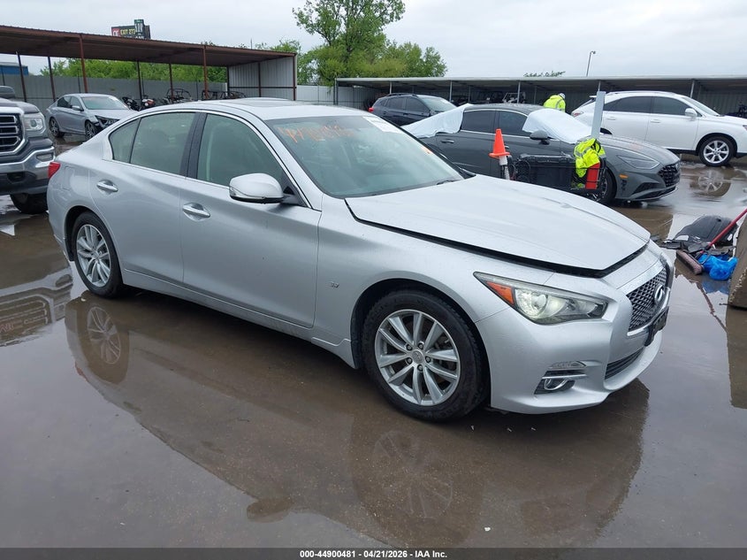 2015 INFINITI Q50 PREMIUM
