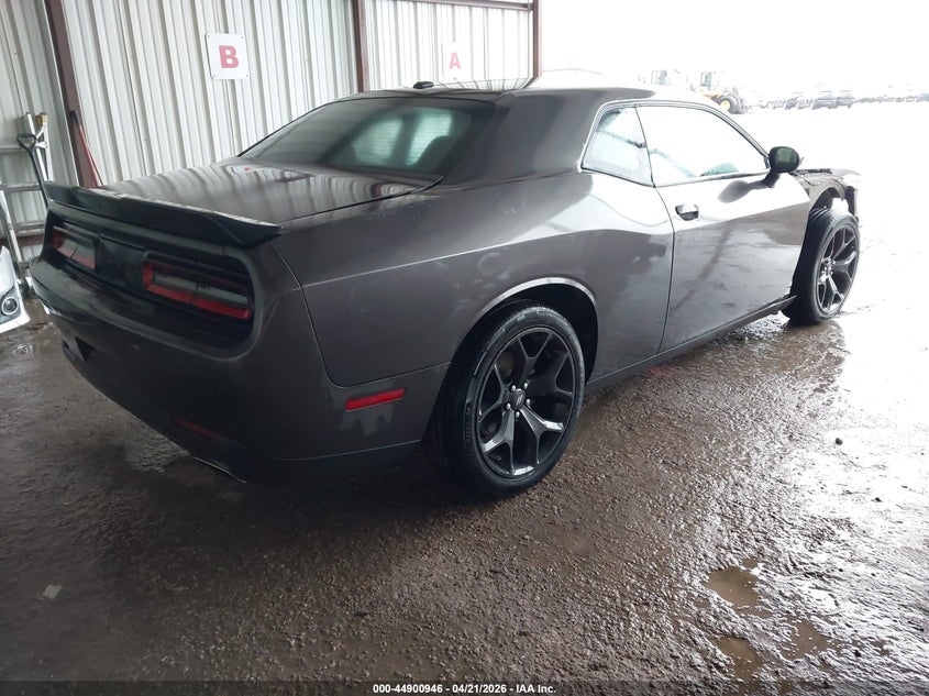 2020 Dodge Challenger Sxt