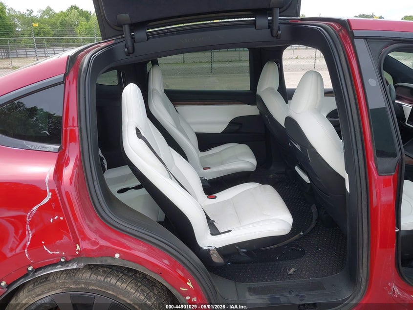 2022 Tesla Model X Dual Motor All-Wheel Drive VIN: 7SAXCBE55NF343159 Lot: 44901029