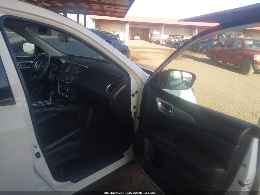 2019 Nissan Pathfinder Sl