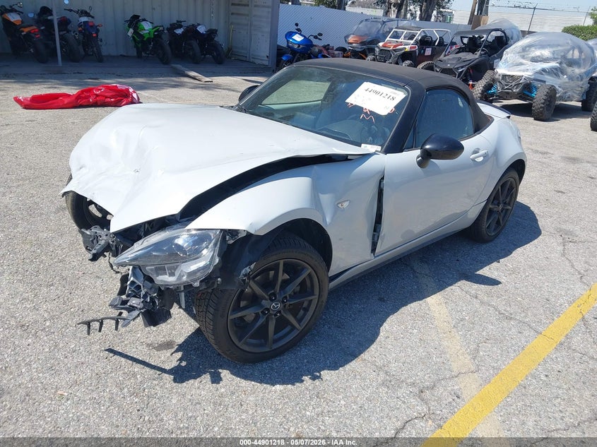 2016 Mazda Mx-5 2.0 Mx-5 Miata Club white Lot 111044901218 Vin JM1NDAC72G0115962
