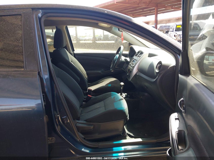 2017 Nissan Versa 1.6 Sv