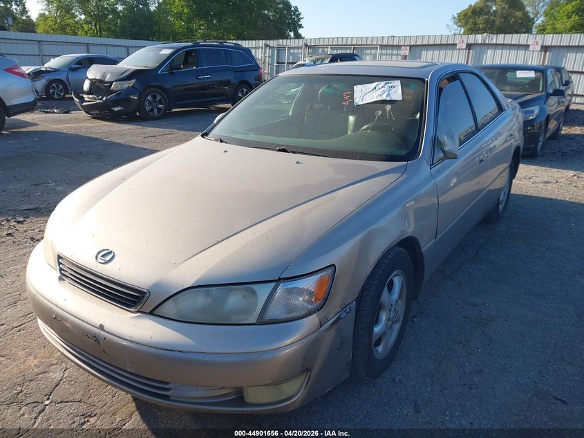 1998 Lexus Es 300 VIN: JT8BF28G8W5033228 Lot: 44901656