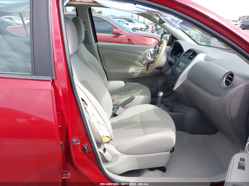 2015 Nissan Versa 1.6 Sv