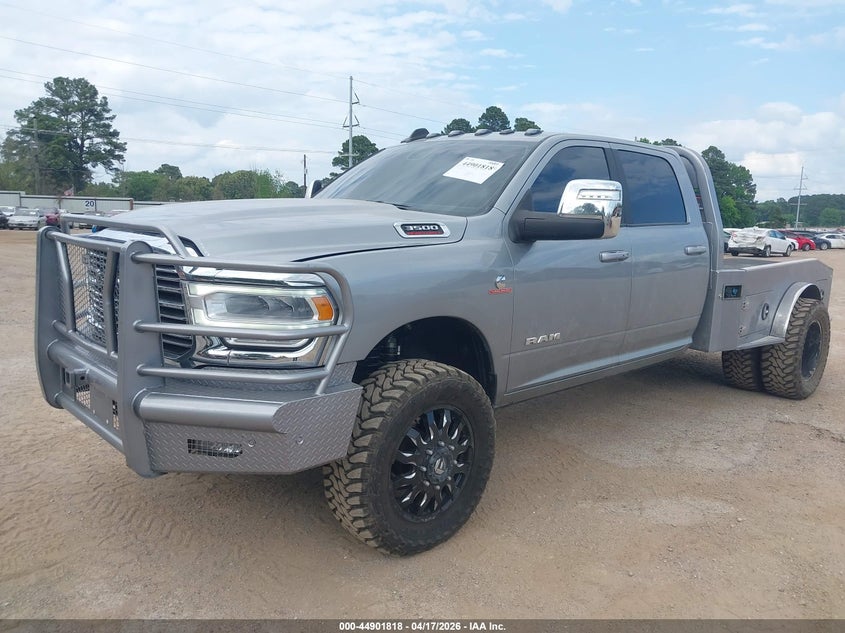 2023 Ram 3500 Ram Laramie 4X4 8' Box silver Lot 111044901818 Vin 3C63RRJL0PG512984