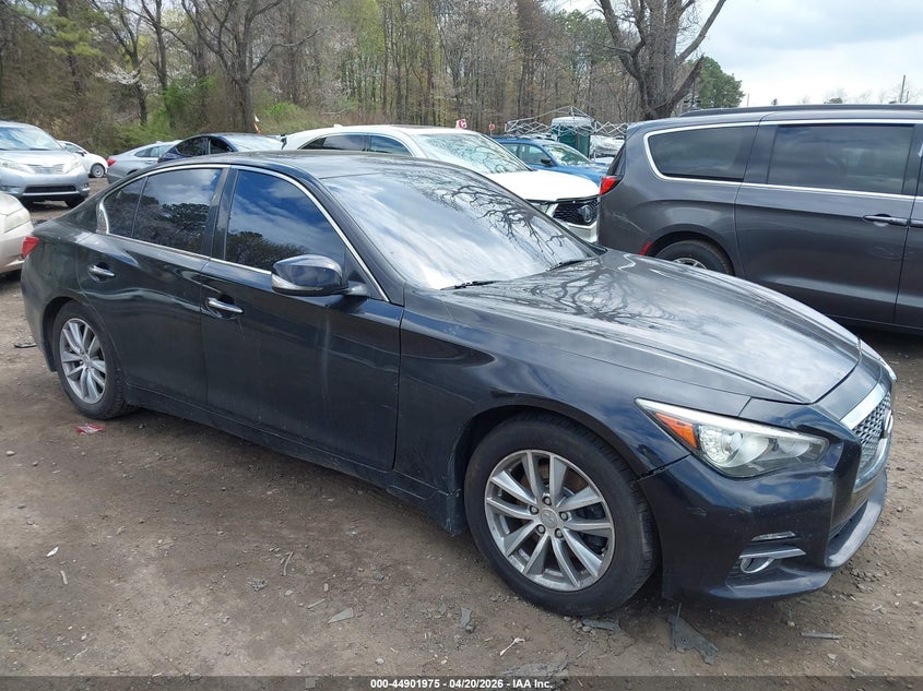2015 Infiniti Q50 Premium