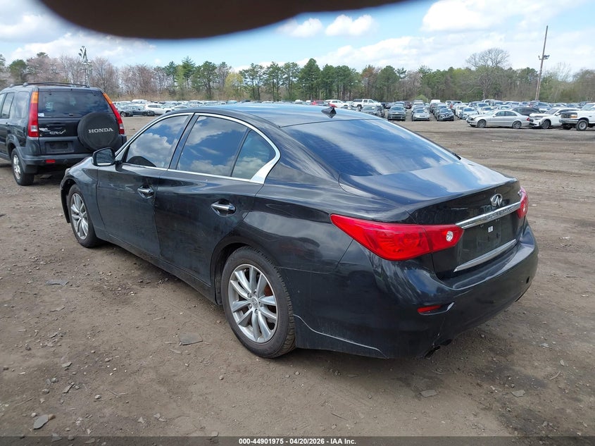 2015 Infiniti Q50 Premium