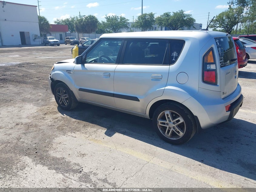 2010 Kia Soul +