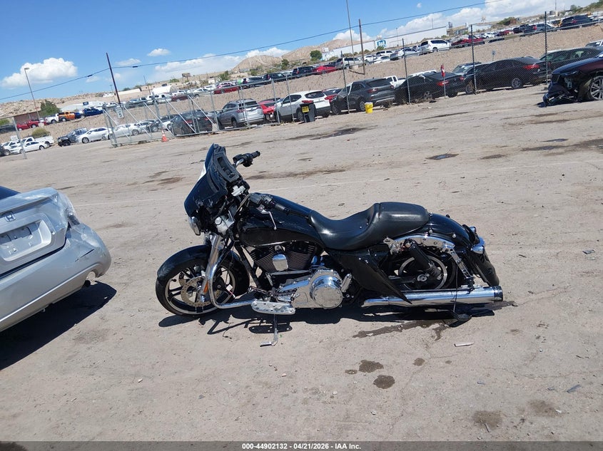 2014 Harley-Davidson Flhx Street Glide VIN: 1HD1KBM15EB684003 Lot: 44902132