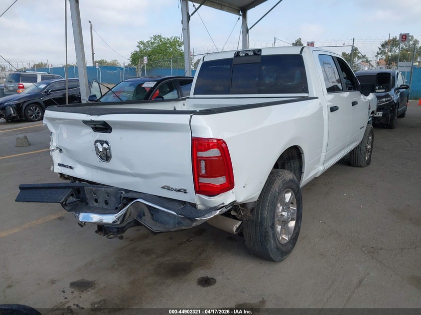 Vin: 3c6ur5dl3rg299038, lot: 45399685, ram 2500 big horn  4x4 6'4 box 20244