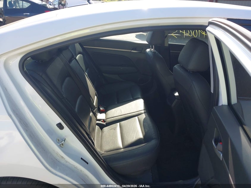 2018 HYUNDAI ELANTRA auction photo 8