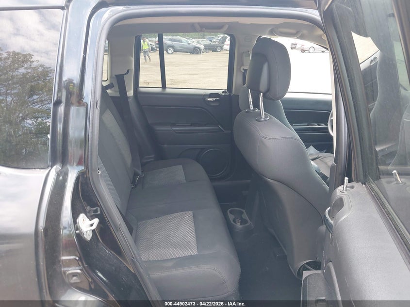 2010 Jeep Compass Sport VIN: 1J4NT4FB3AD622691 Lot: 44902473