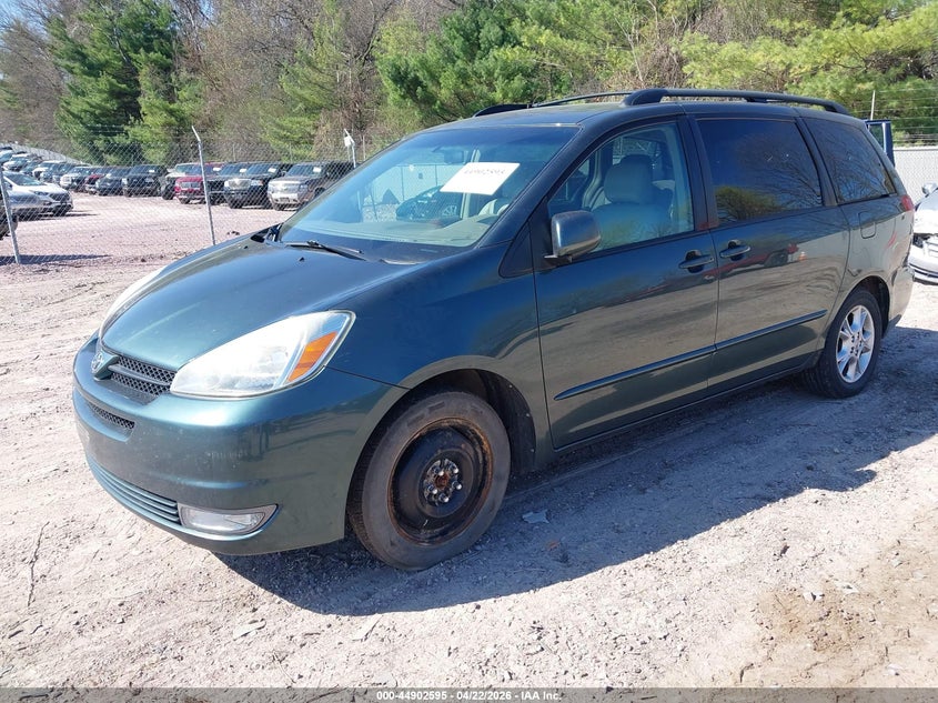 2005 Toyota Sienna Xle