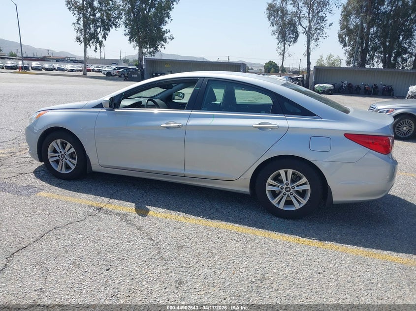 2012 Hyundai Sonata 2.4 Gls silver Lot 111044902643 Vin 5NPEB4AC9CH372105