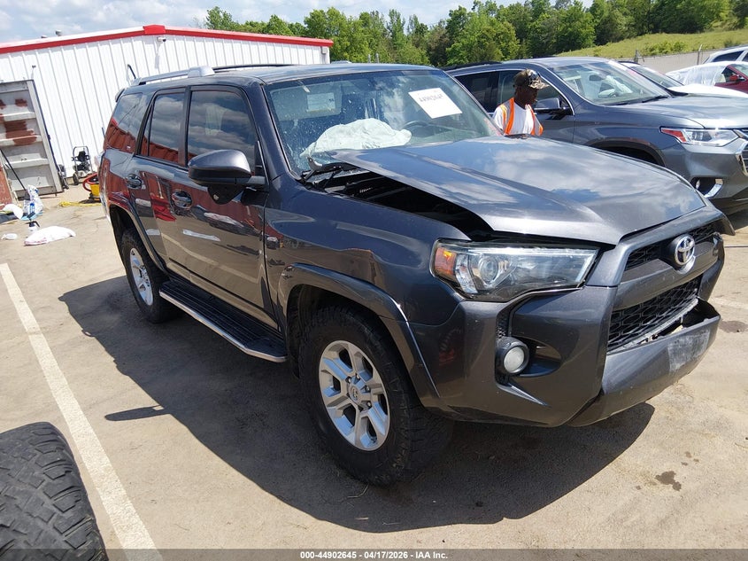 2018 TOYOTA 4RUNNER SR5